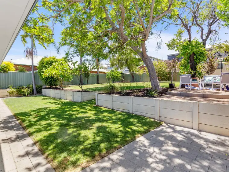 32 Shearn  Cr, Doubleview WA 6018