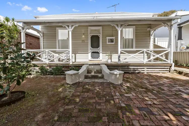 25 Anzac Road, Leederville WA 6007