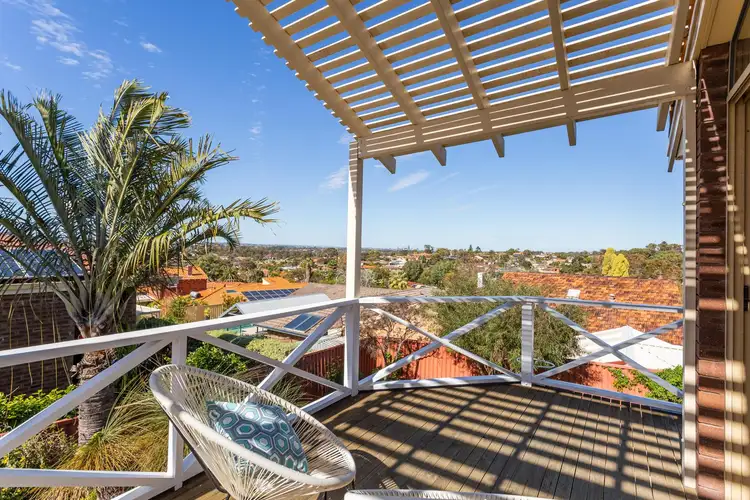 30 Bernedale Way, Duncraig WA 6023