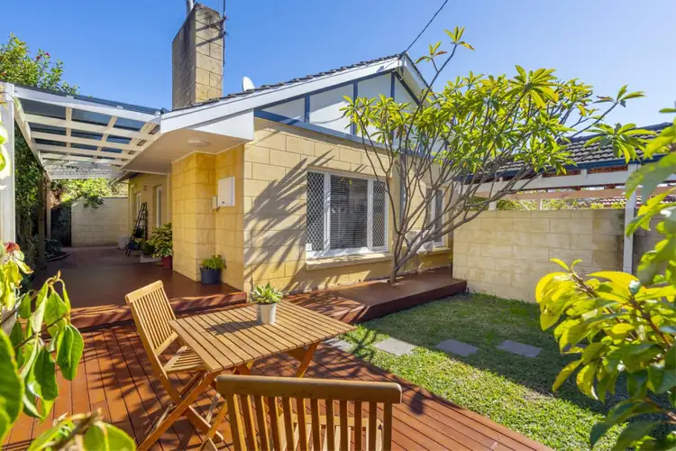 201A Huntriss Road, Doubleview WA 6018