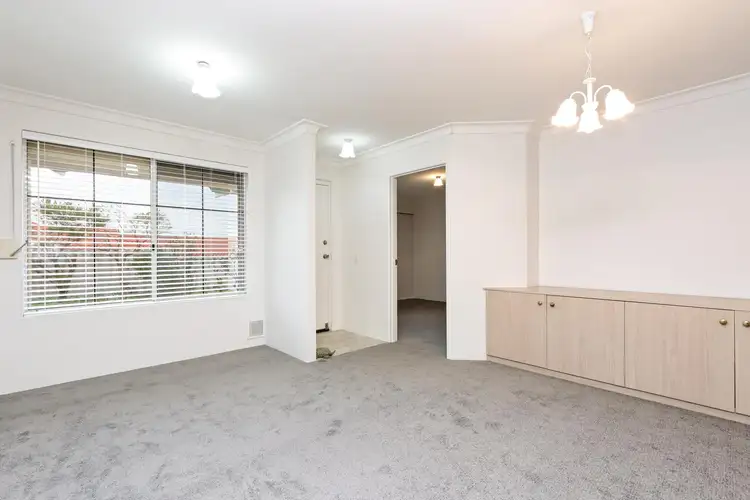 Fifth view of Homely villa listing, 2/6 Hammad Street, Palmyra WA 6157