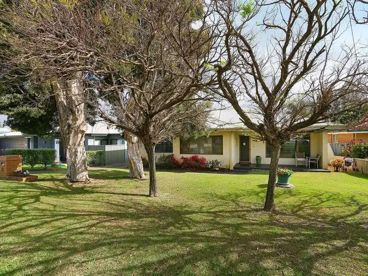 Main view of Homely house listing, 6 Parkland Square, Riverton WA 6148