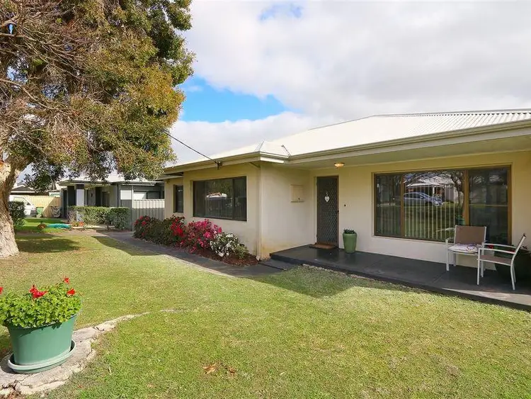 Third view of Homely house listing, 6 Parkland Square, Riverton WA 6148