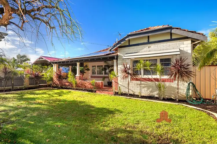 7 Russell Road, Burekup WA 6227