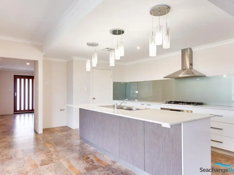 4 Anglesea Way, Madora Bay WA 6210