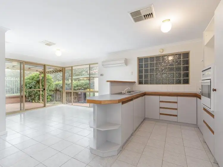 Fourth view of Homely villa listing, 17/8 Heron Place, Maddington WA 6109