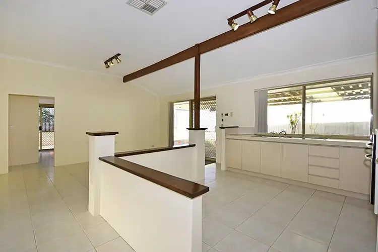 14 Cockman Cross, Stratton WA 6056