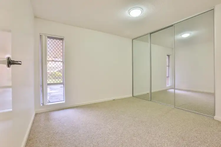 Fifth view of Homely apartment listing, 10/322 Canning Highway, Como WA 6152