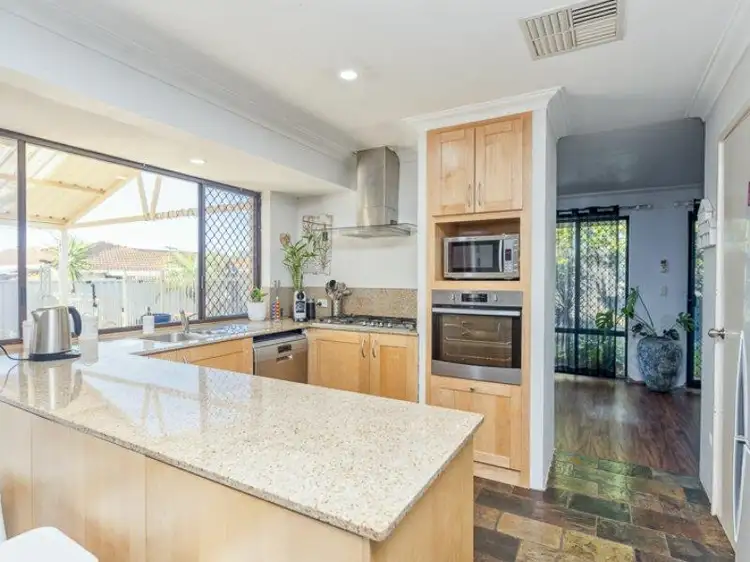 Second view of Homely house listing, 10 Bottlebrush Drive, Thornlie WA 6108