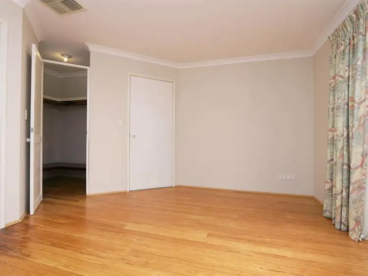 Fifth view of Homely house listing, 8 Mulga Place, Thornlie WA 6108