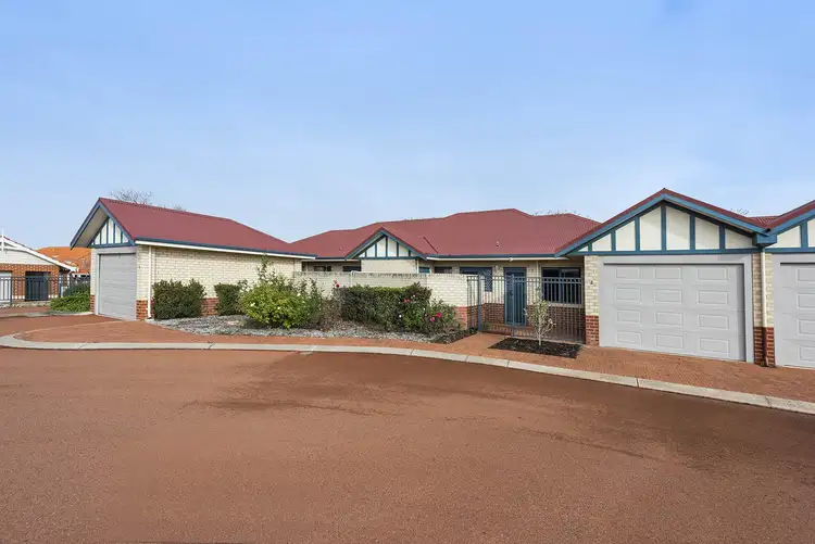 2/84 Collick Street, Hilton WA 6163