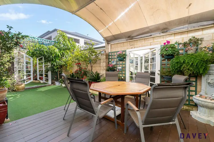 10B Lilacdale Road, Innaloo WA 6018