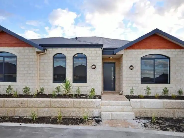 2 Atoll End, Aveley WA 6069