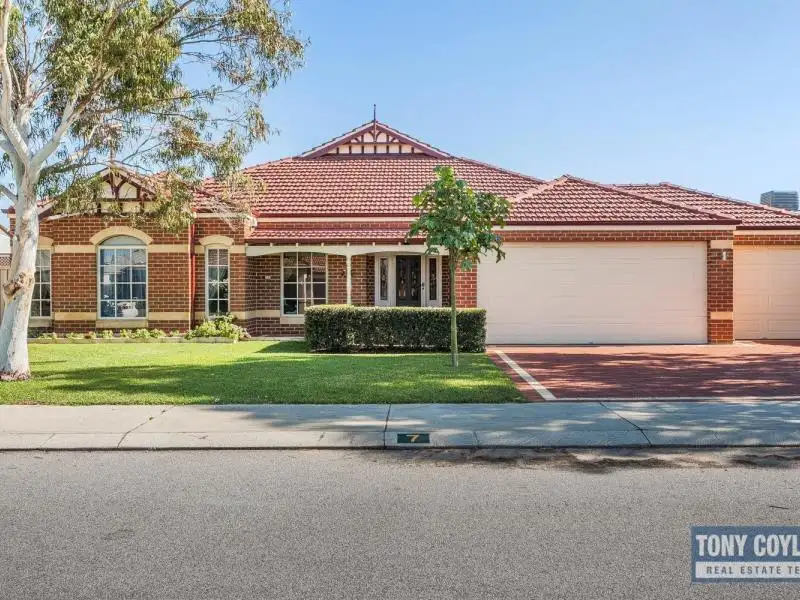 Main view of Homely house listing, 7 Chimera Terrace, Atwell WA 6164