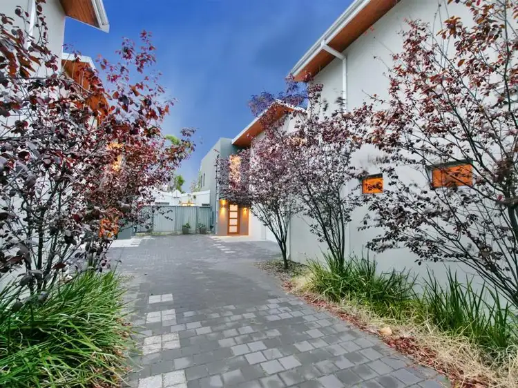 15B Wellington Parade, Yokine WA 6060