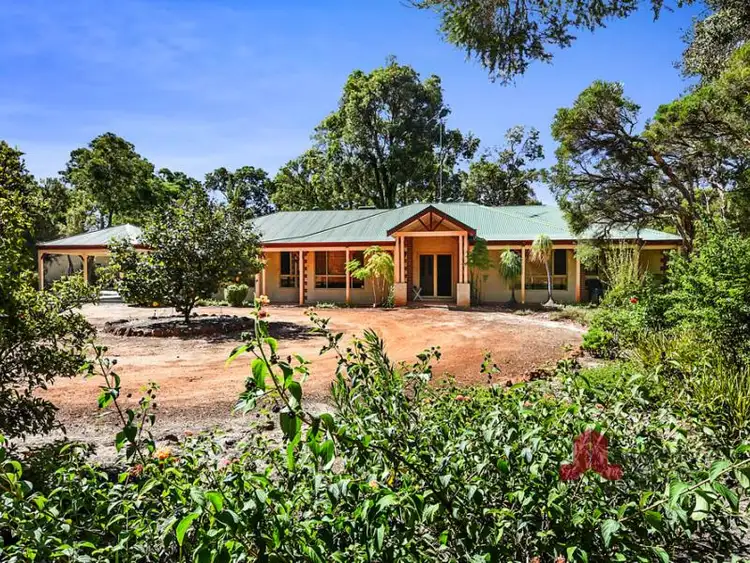 Third view of Homely house listing, 8 Seabreeze Cl, Leschenault WA 6233