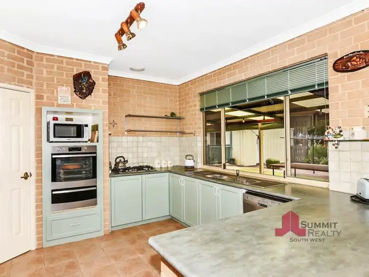 Seventh view of Homely house listing, 8 Seabreeze Cl, Leschenault WA 6233