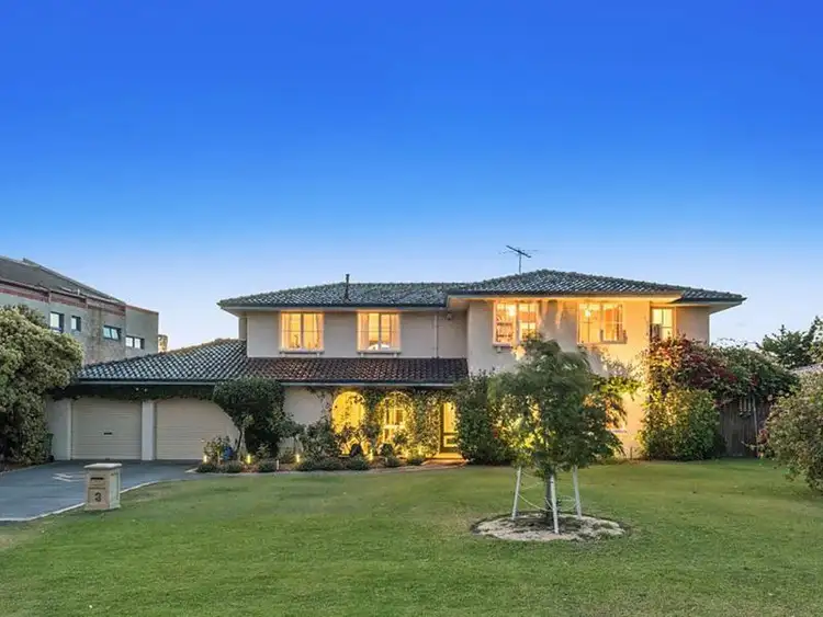 3 Sudbury Way, City Beach WA 6015