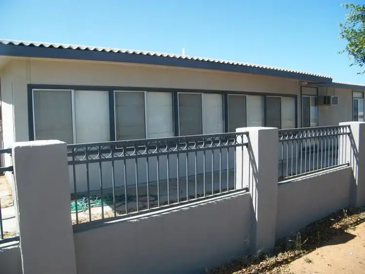 2 Brown Street, South Carnarvon WA 6701