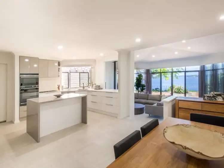 1/16 Cliff Way, Claremont WA 6010