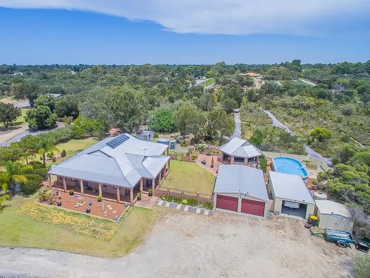 810 Nicholson Road, Oakford WA 6121