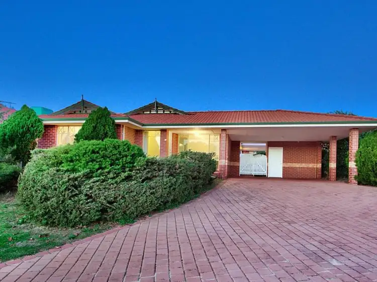 Main view of Homely semi-detached listing, 10 Keppoch Court, Kinross WA 6028