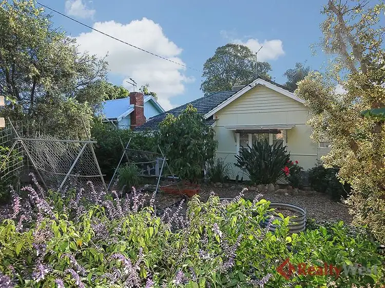 5 Dianne Street, Hamilton Hill WA 6163