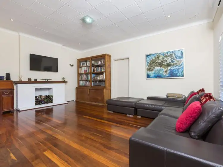 Fourth view of Homely house listing, 2 Kintyre Crescent, Floreat WA 6014