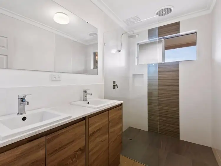 Fifth view of Homely villa listing, 3/244 Wilding Street, Doubleview WA 6018