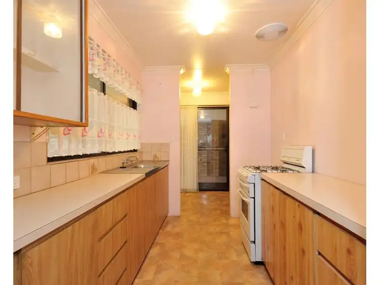 Fifth view of Homely semi-detached listing, 3A Kent Close, Halls Head WA 6210