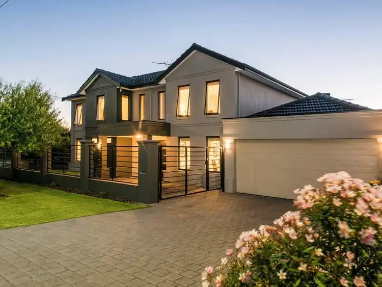 21 DOUGLAS AVENUE, Yokine WA 6060