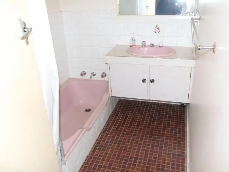 Fifth view of Homely semi-detached listing, 279B Armadale Road, Kewdale WA 6105