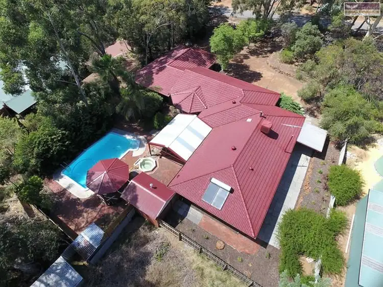42 Carlisle Road, Kalamunda WA 6076