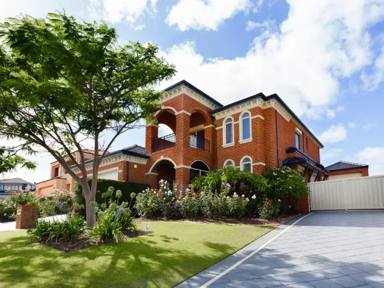 4 Celia Place, Coogee WA 6166