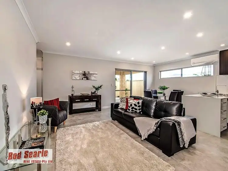 Sixth view of Homely villa listing, 4/32 Rungine Way, Pearsall WA 6065