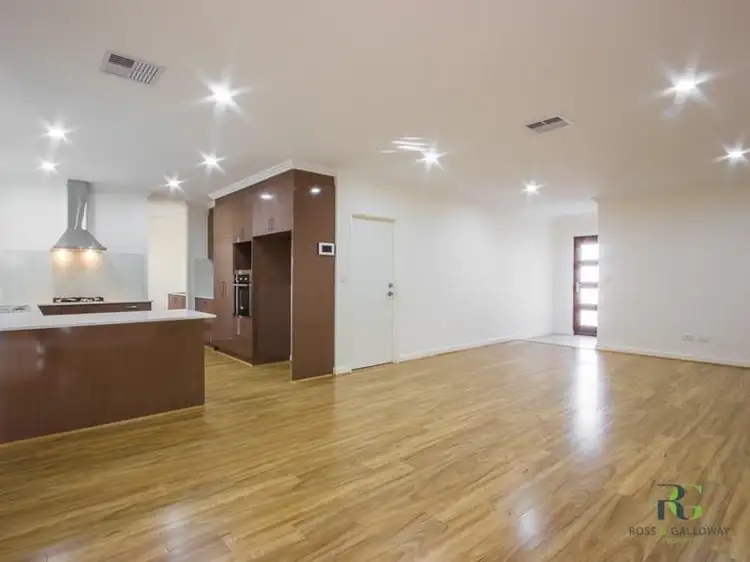 3/17 Windfield Road, Melville WA 6156