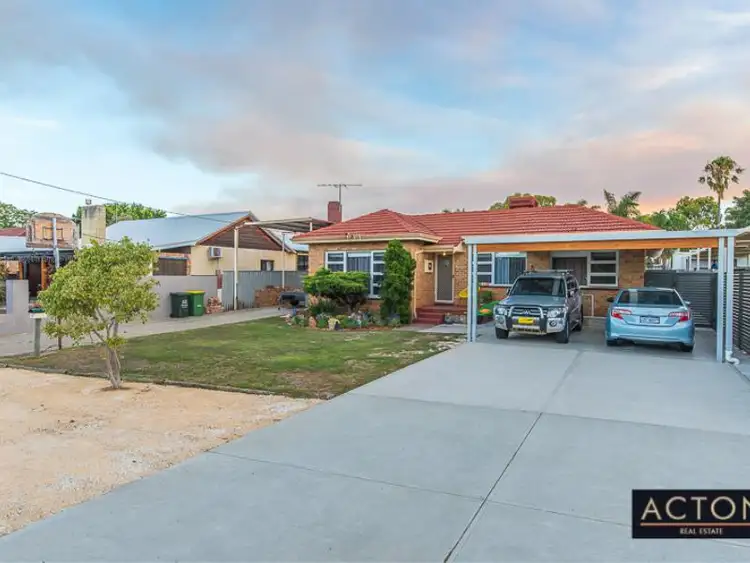Main view of Homely house listing, 10 Moorhouse Street, Willagee WA 6156