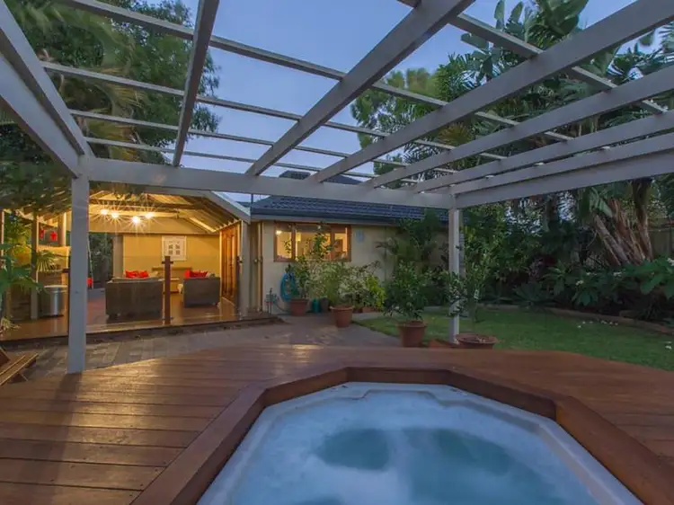 Fourth view of Homely house listing, 10 Pinafore Court, Duncraig WA 6023