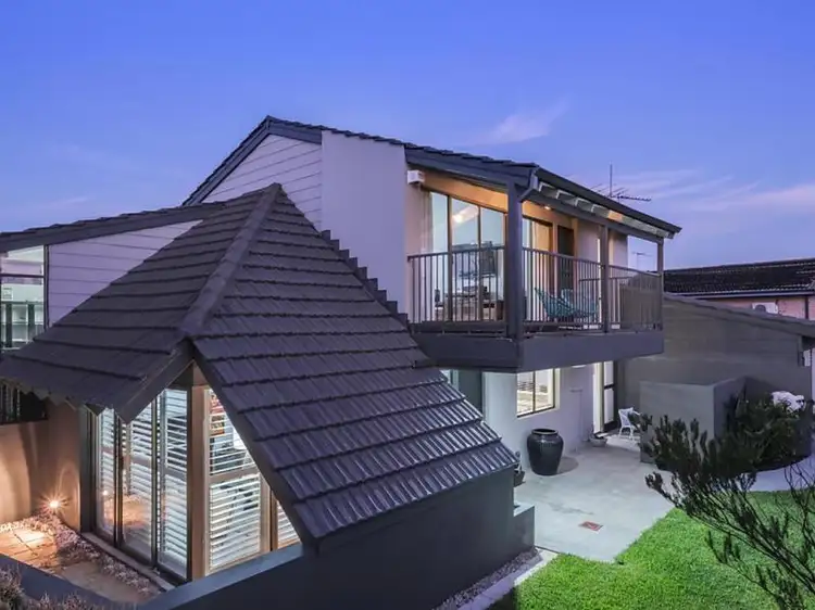 Second view of Homely house listing, 10 Dundee Court, Duncraig WA 6023