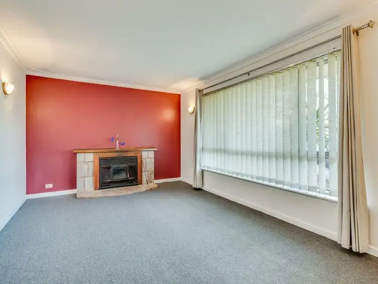 Second view of Homely house listing, 44 Lantana Way, Camillo WA 6111