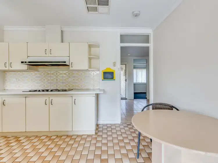 Sixth view of Homely house listing, 44 Lantana Way, Camillo WA 6111