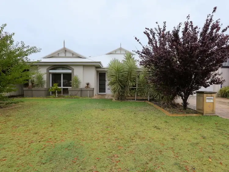 Fifth view of Homely house listing, 4 Tipperary Bend, Canning Vale WA 6155