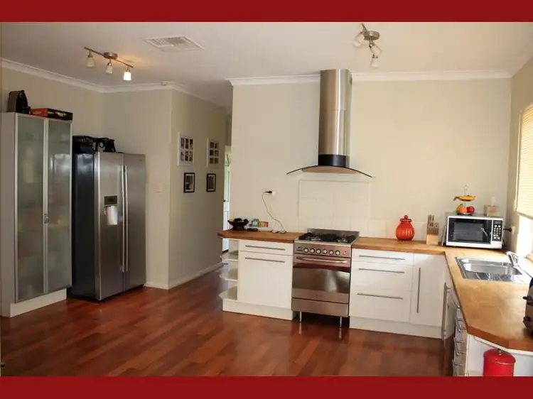 Fourth view of Homely house listing, 18 Luffe Court, Swan View WA 6056