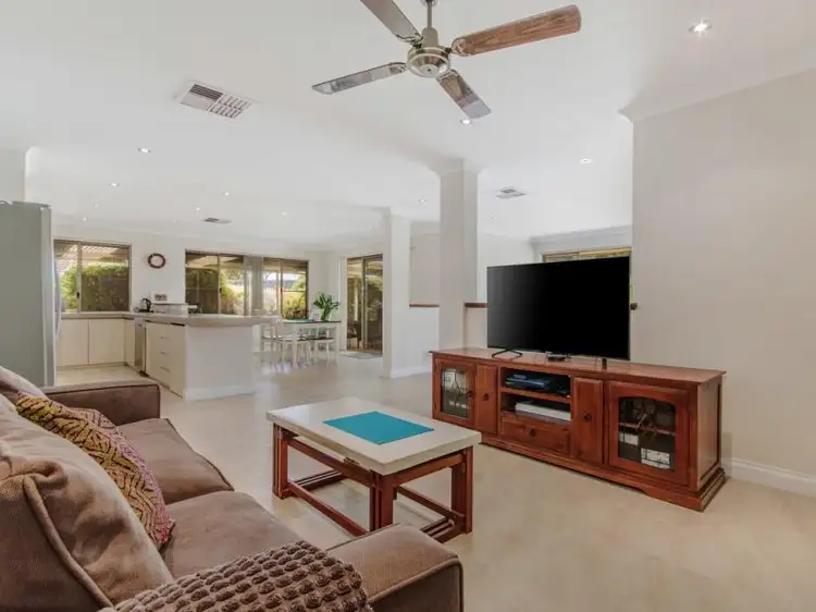 20 Porter Gardens, Leda WA 6170