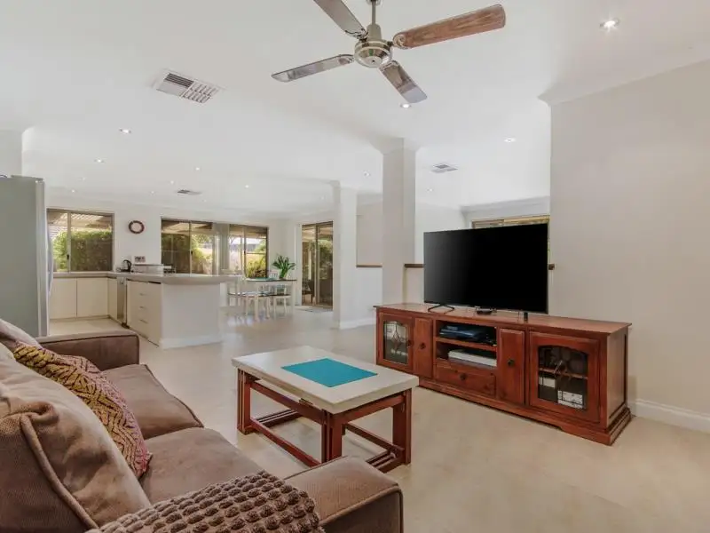 Main view of Homely house listing, 20 Porter Gardens, Leda WA 6170