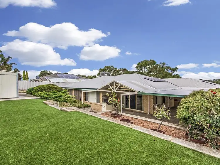 Second view of Homely house listing, 20 Porter Gardens, Leda WA 6170