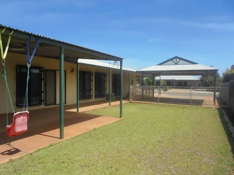2 Ridge Elbow, Nickol WA 6714