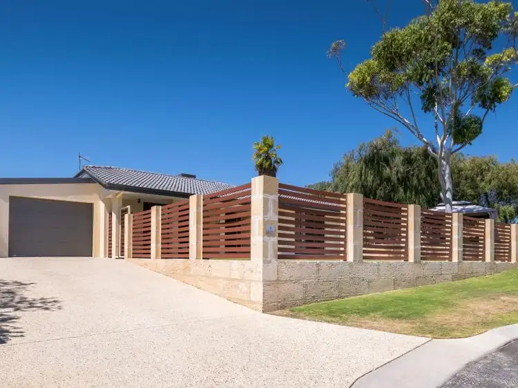 4 Dawes Court, Padbury WA 6025