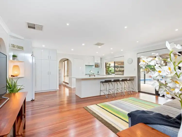 4 Newington Place, Kingsley WA 6026