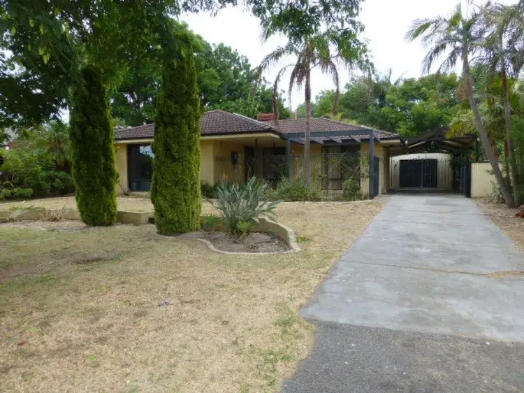 42 Helena Crescent, Thornlie WA 6108